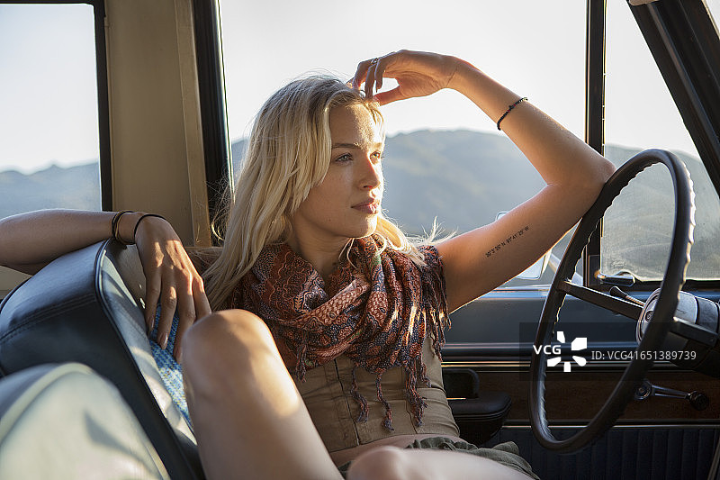 漂亮的女人图片素材