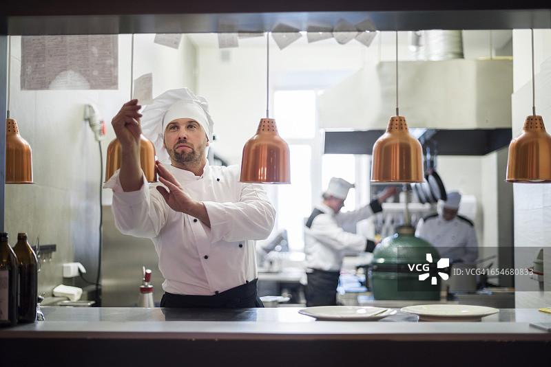 开放厨房接受订单（波兰热舒夫）图片素材