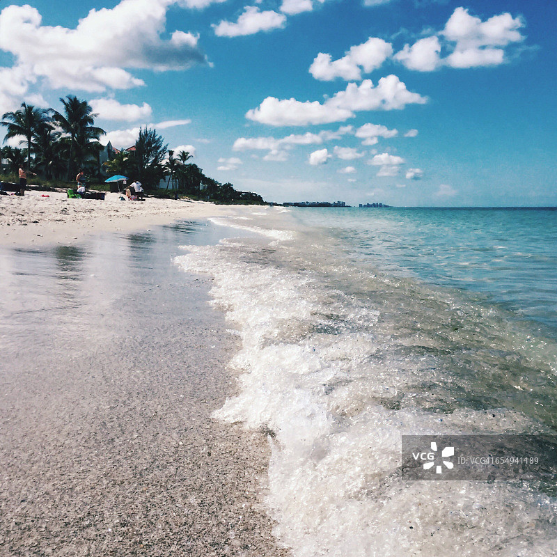 夏天海滩!图片素材