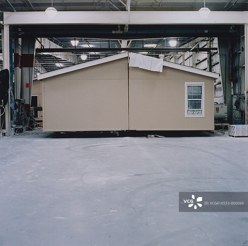 工厂里的模块化房屋图片素材