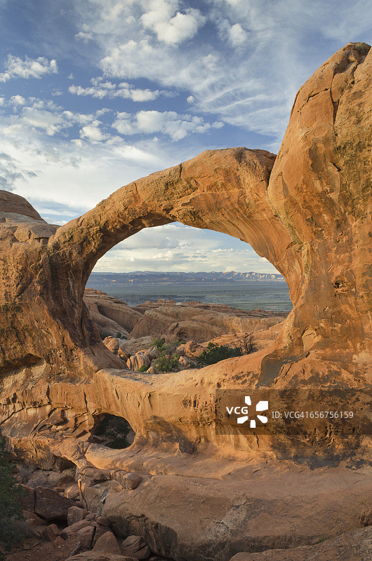 拱门国家公园的双拱门，犹他州图片素材