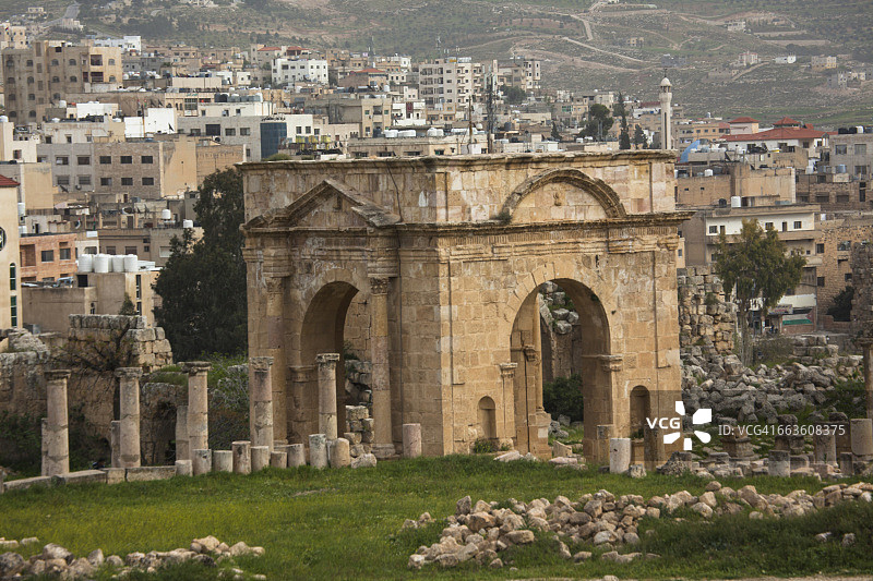 约旦杰拉什的科林斯式论坛阿尔忒弥斯神庙图片素材