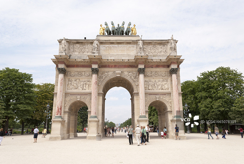 法国巴黎卡鲁塞尔凯旋门图片素材
