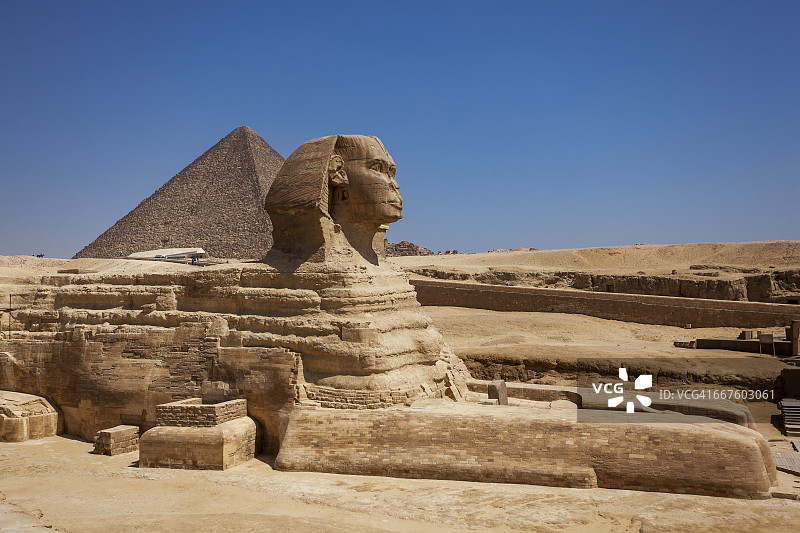 狮身人面像和金字塔图片素材