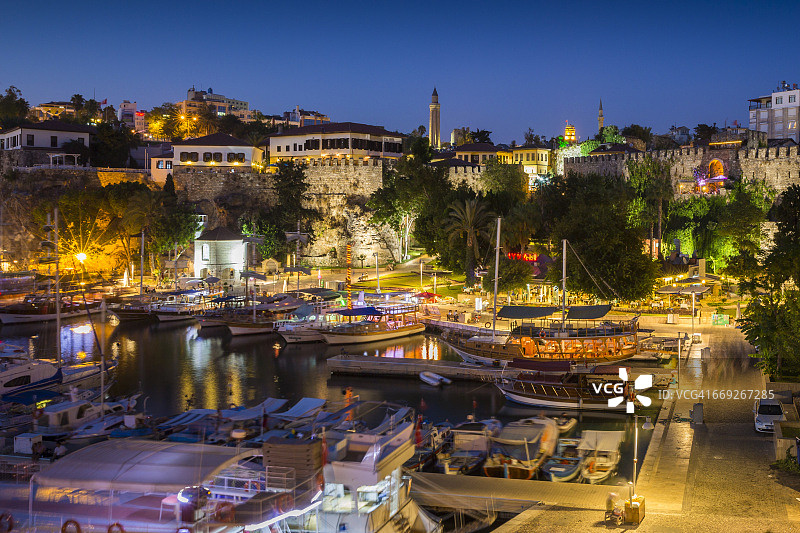 安塔利亚黄昏港口图片素材