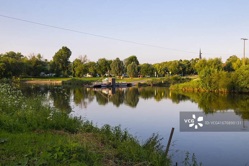 德国上弗兰肯：缅因河上的渡轮图片素材