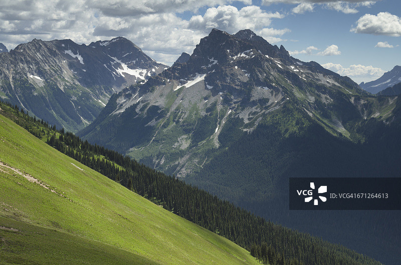 北喀斯喀特山脉的堡垒山图片素材