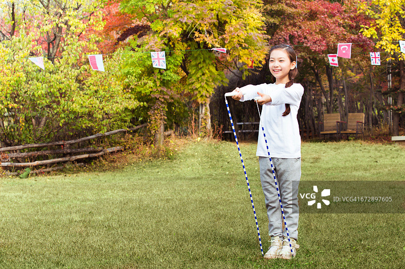 儿童跳绳图片素材