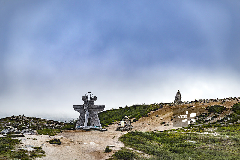 挪威诺尔兰郡博多：夏季极昼期间的极地圈图片素材