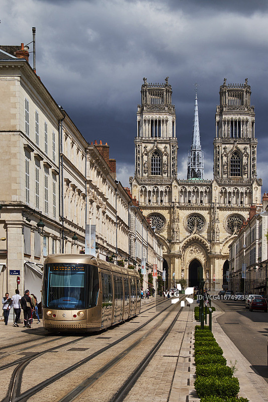 法国奥尔良圣十字大教堂图片素材