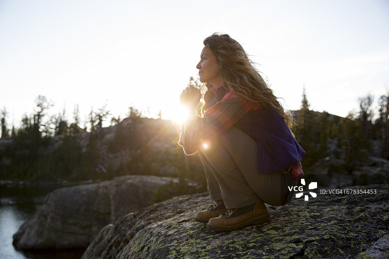 山区背包旅行图片素材