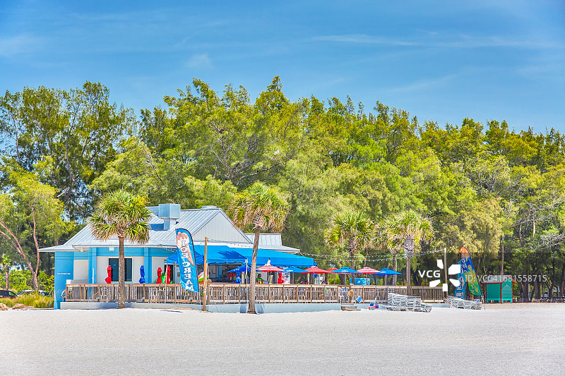 安娜玛丽亚岛海牛海滩上的咖啡厅图片素材