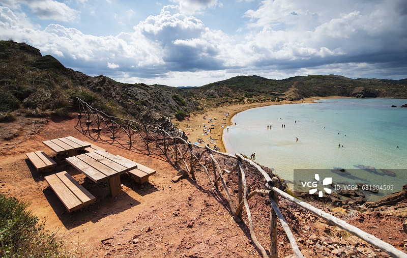 西班牙巴利阿里群岛卡瓦耶里亚海滩图片素材