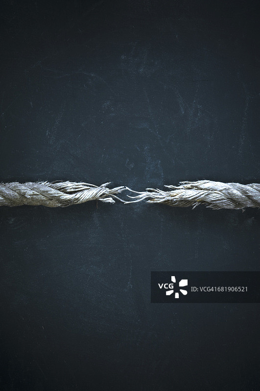 绳索断裂图片素材