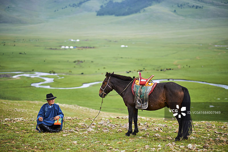 蒙古国后杭爱省蒙古族骑手图片素材