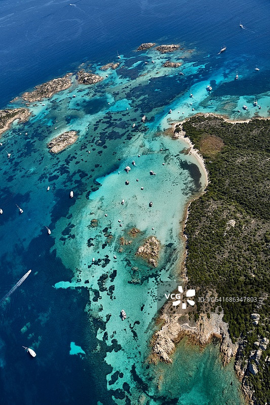 意大利撒丁岛海岸线图片素材