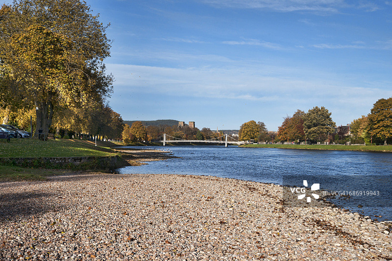 秋色中的因弗内斯内斯河图片素材