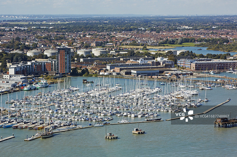 戈斯波特码头高架天际线图片素材