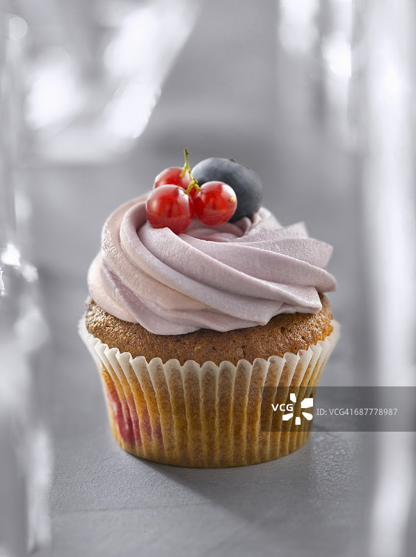 夏季水果纸杯蛋糕图片素材