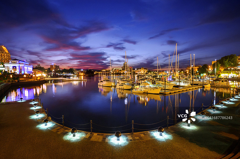 加拿大不列颠哥伦比亚省维多利亚市的内港和詹姆斯湾图片素材