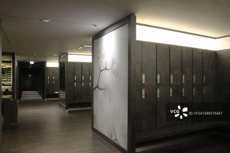 空现代干净的更衣室图片素材