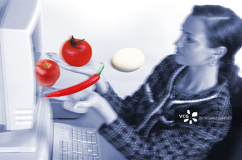 商务女商人网上购物（数字合成图）图片素材