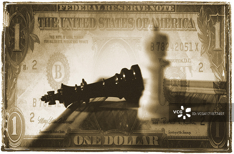 一美元纸币与黑白棋子图片素材