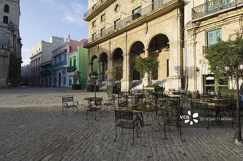 古巴哈瓦那的空旷广场图片素材