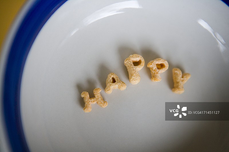 字母形状的早餐麦片特写图片素材