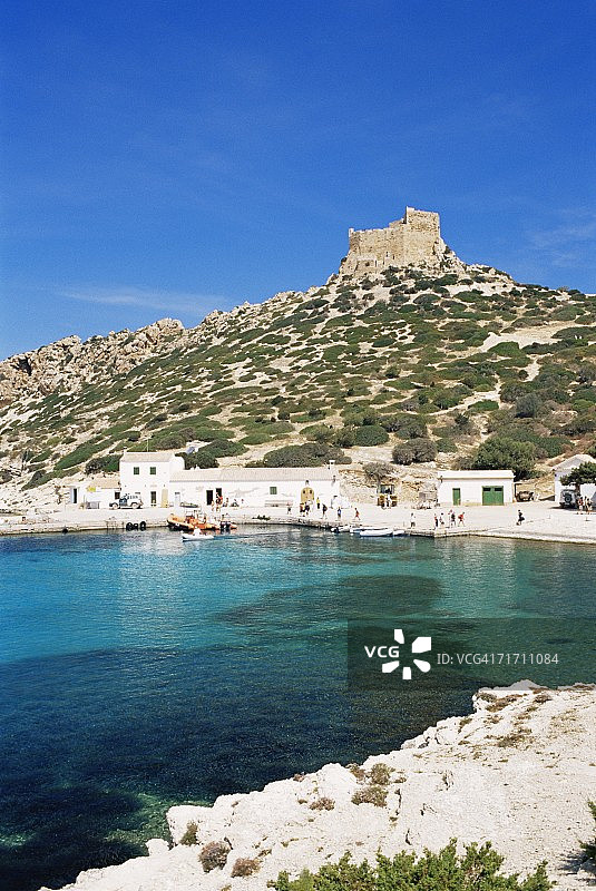 卡夫雷拉岛港口与堡垒，卡夫雷拉国家公园，巴利阿里群岛，西班牙，地中海，欧洲图片素材