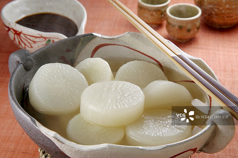 白煮萝卜图片素材