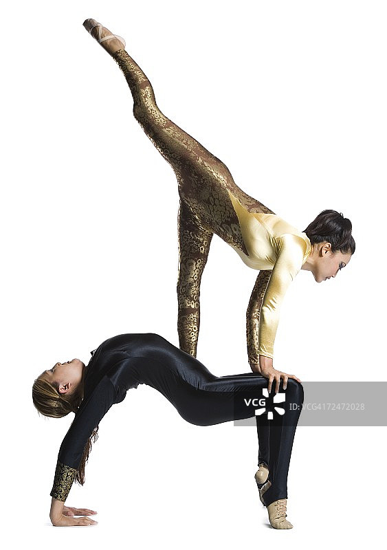 女性柔术表演二人组图片素材