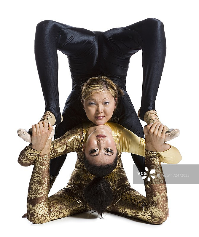 女性柔术表演二人组图片素材