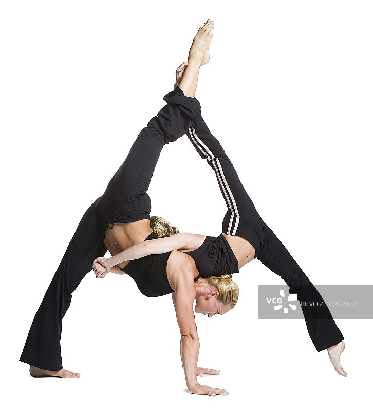 女性柔术表演二人组图片素材