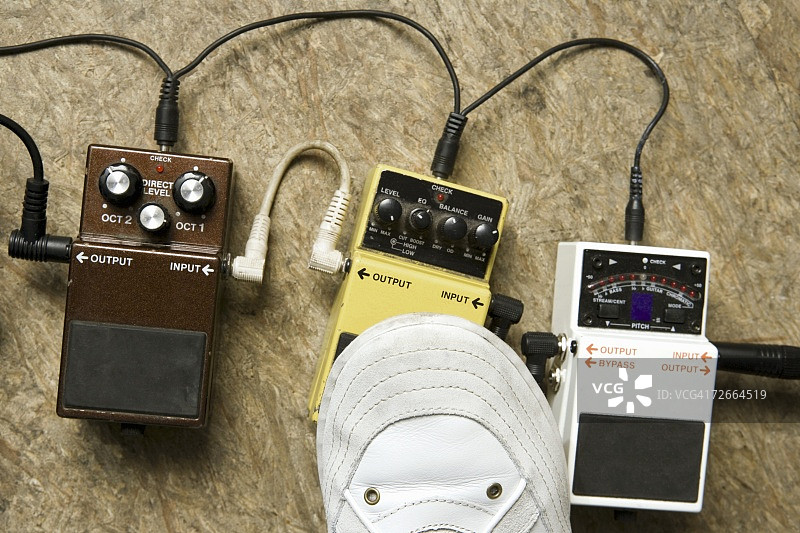 脚部失真和效果器图片素材