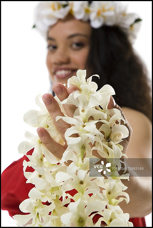 戴着花环的夏威夷女人图片素材