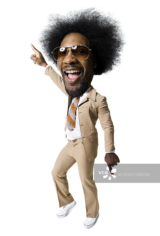 身穿米色西装、蓬蓬头的男人图片素材