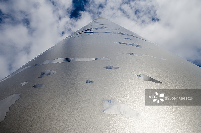 爱尔兰都柏林光之纪念碑仰视图片素材