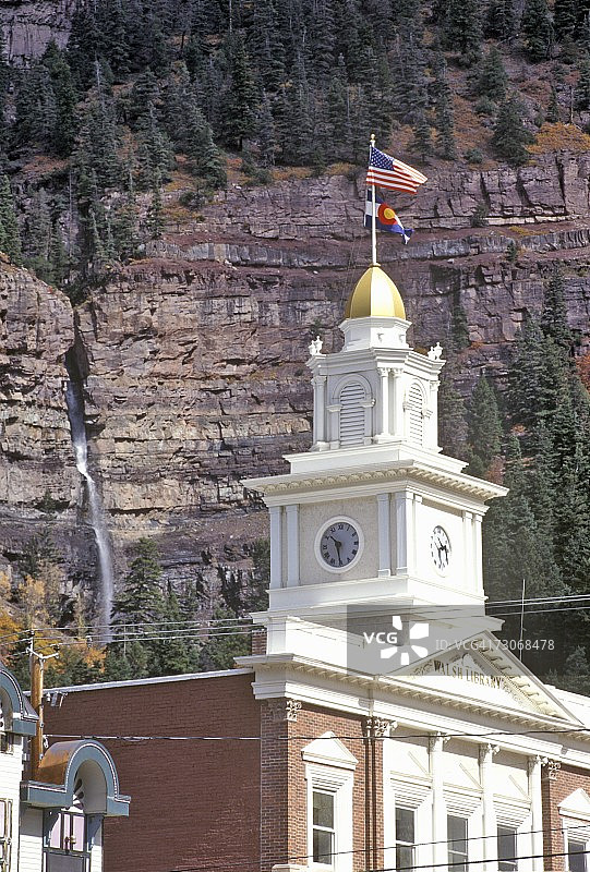 科罗拉多州尤雷的“小瑞士，沃尔什图书馆和瀑布”图片素材