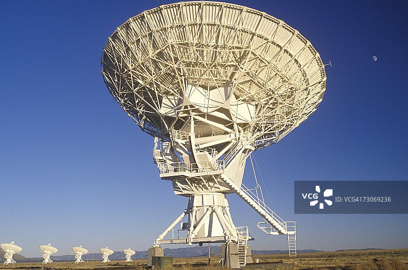 美国国家射电天文台的射电望远镜碟图片素材
