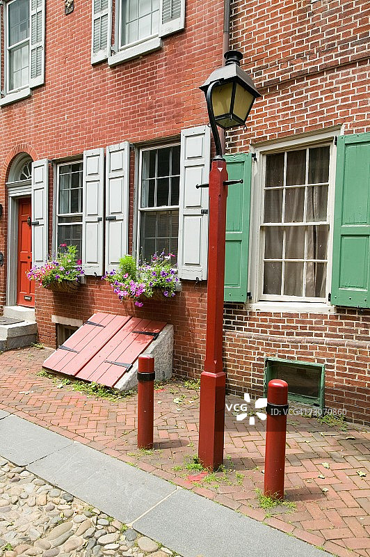 宾夕法尼亚州费城埃尔弗雷思巷：美国最古老住宅街图片素材