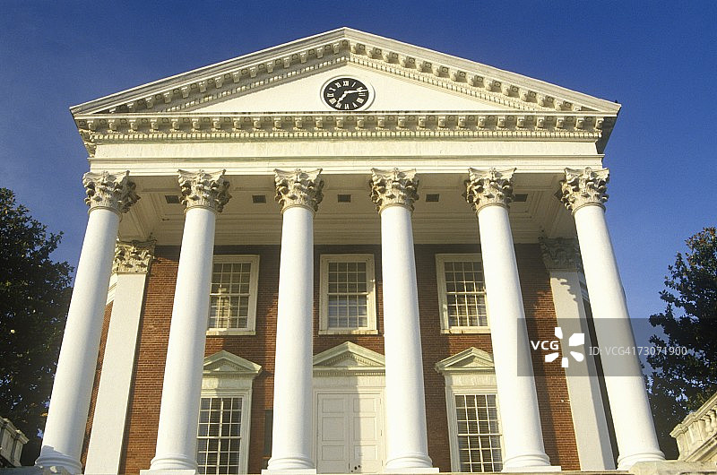 弗吉尼亚大学建筑立柱，灵感来自托马斯·杰斐逊图片素材