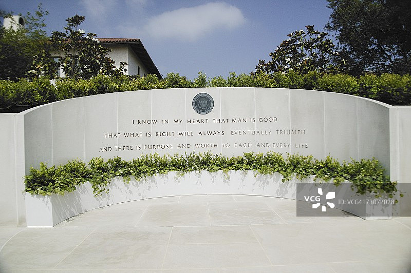 里根总统图书馆的里根名言纪念碑图片素材