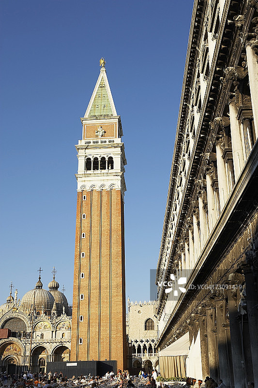 意大利威尼托威尼斯圣马可广场、圣马可大教堂和钟楼图片素材