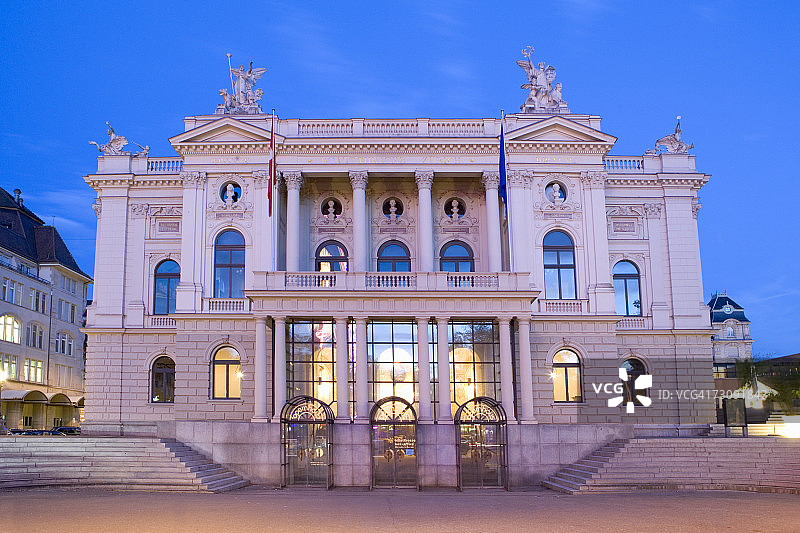 瑞士苏黎世歌剧院建筑图片素材