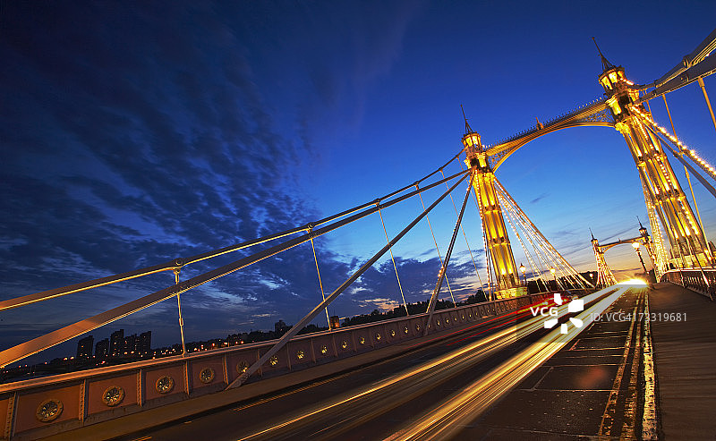 英国伦敦阿尔伯特桥图片素材