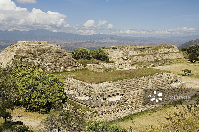 墨西哥瓦哈卡市蒙特阿尔班古城西望图片素材