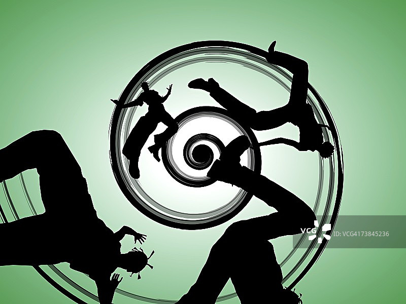 四人在漩涡中图片素材