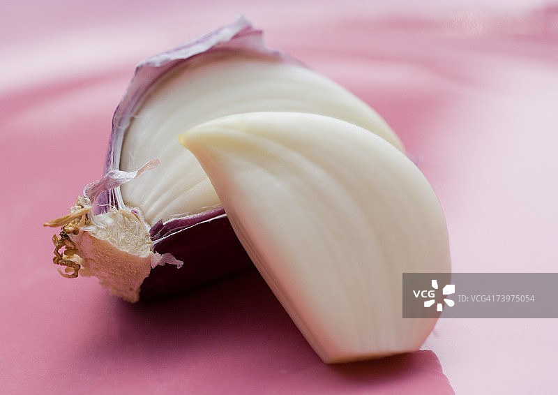 盘子上的蒜瓣图片素材