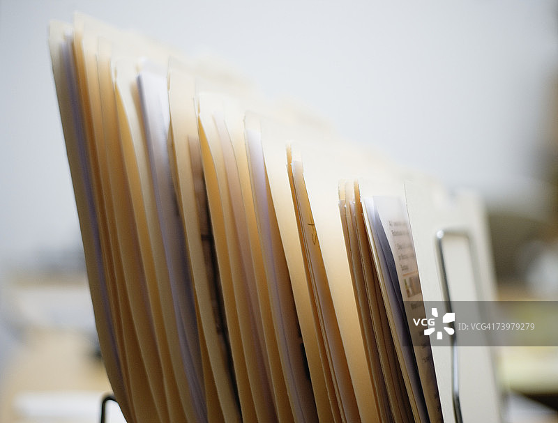 文件架上的文件夹，特写图片素材